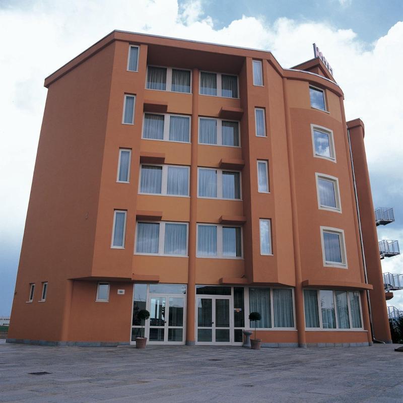 Hotel Verdina Volpiano Bagian luar foto