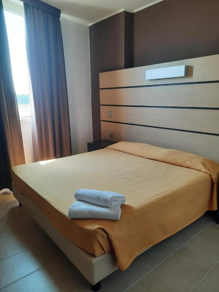 Hotel Verdina Volpiano Bagian luar foto
