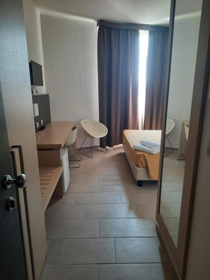 Hotel Verdina Volpiano Bagian luar foto
