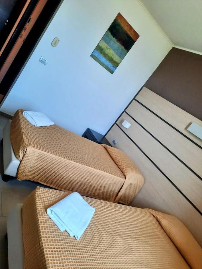 Hotel Verdina Volpiano Bagian luar foto
